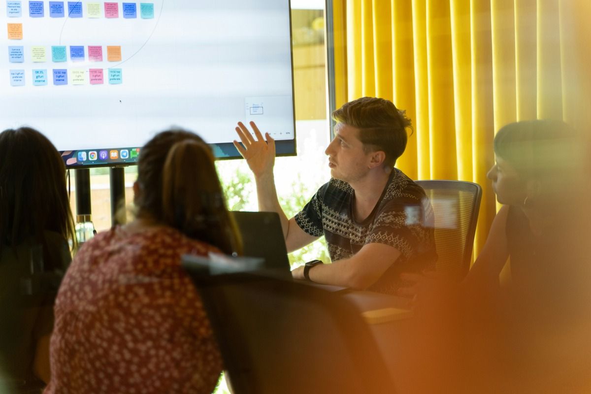 Student presenting at a career event